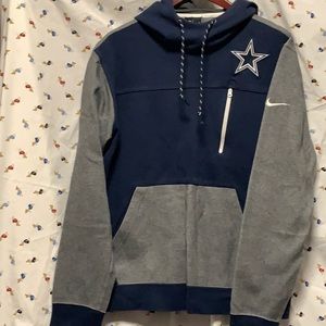 Cowboy NFL team apparel sweatshirt